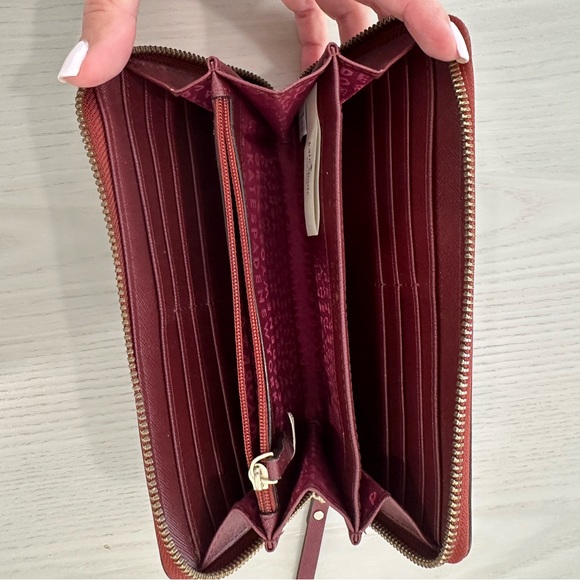 Kate Spade Wallet - Picture 3 of 3